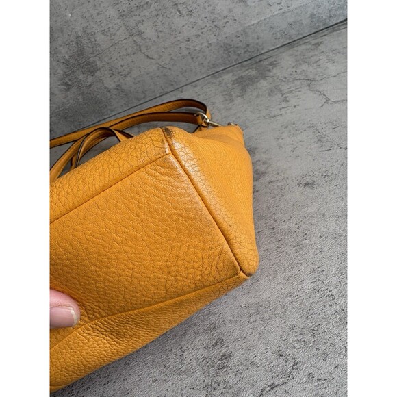 Auth COACH SMALL KELSEY SATCHEL IN PEBBLE LEATHER (F36675) MUSTARD Crossbody Bag - Picture 6 of 10